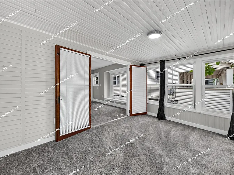 2322 Fordham St — Photo 5