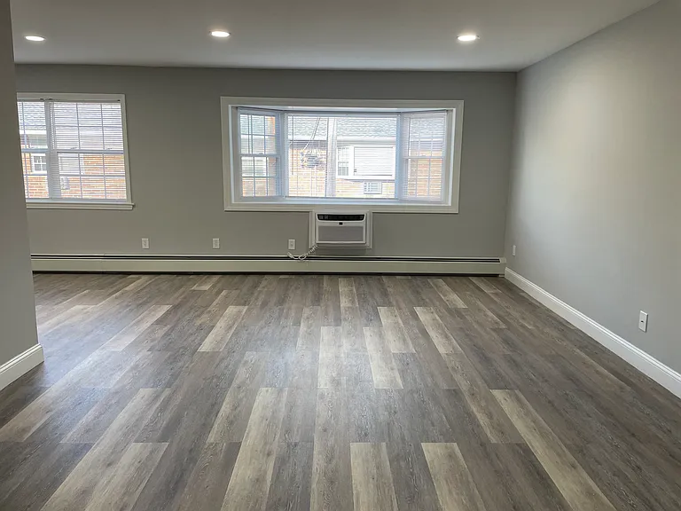 Tor View Village Apartments — Photo 18