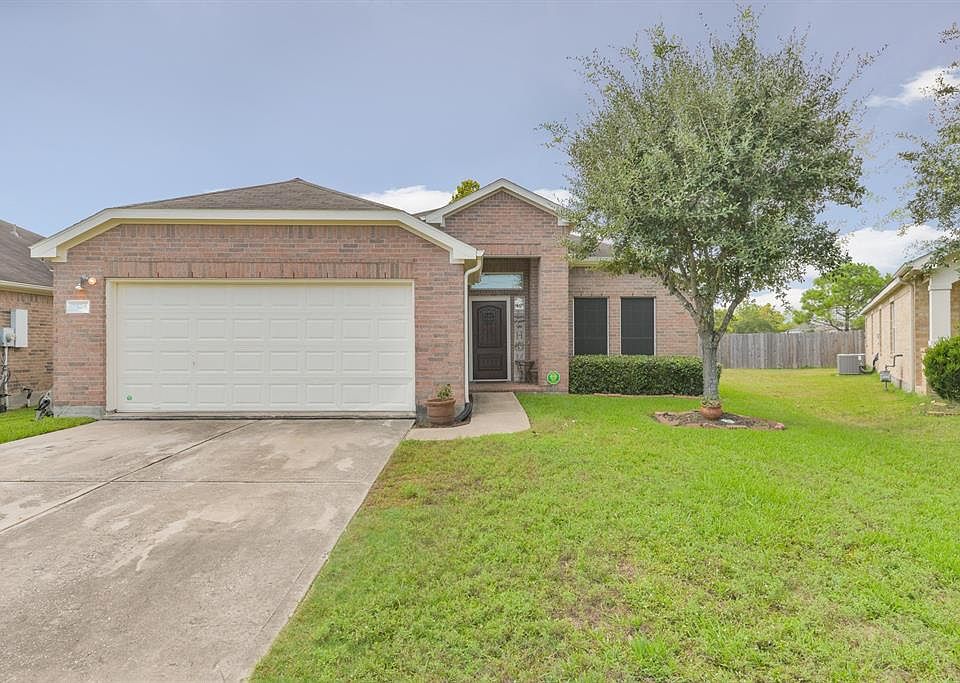 1st image of 2405 Horseshoe Bnd