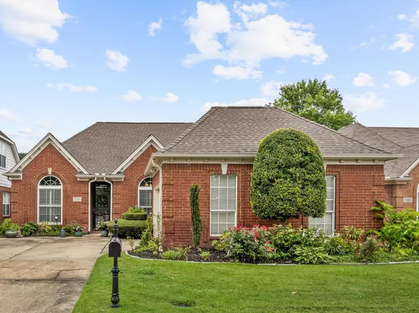 5560 Fountain Bay Dr, Memphis, TN 38120