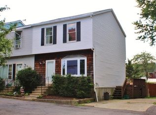 58 Fay St APT 4, Lowell, MA 01852