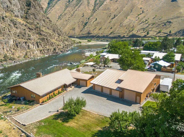 420-422 S Main St, Riggins, ID 83549