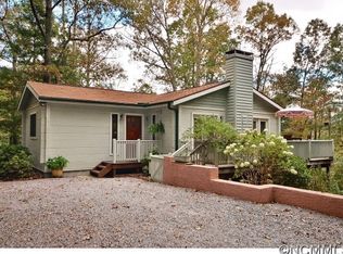 725 Running Brook Trl, Hendersonville, NC 28739