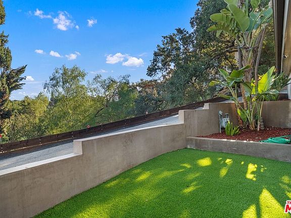 4th image of 3861 Avenida Del Sol