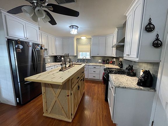 2nd image of 2603 Bedford Dr