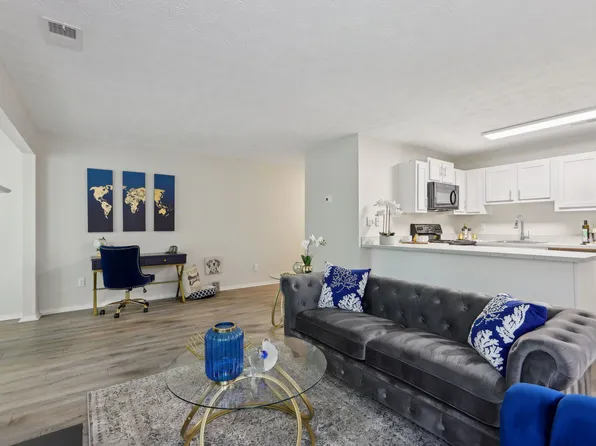 Reserve at Garden Lake