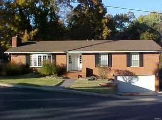 40 Forest Dr, East Alton, IL 62024