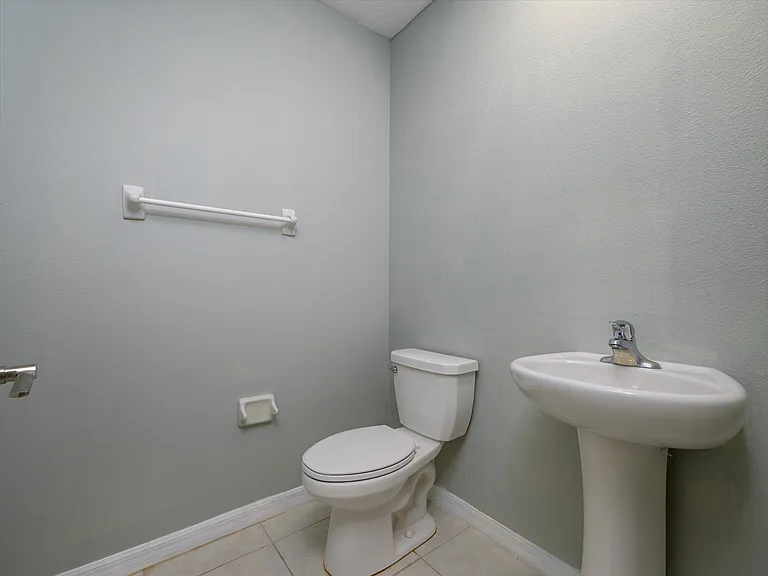 13344 Great Plains Dr — Photo 9