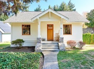 334 Norway St, Silverton, OR 97381