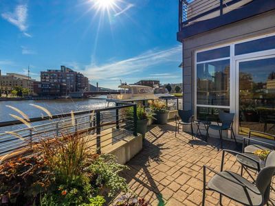 106 West Seeboth STREET #118, Milwaukee, WI, 53204
