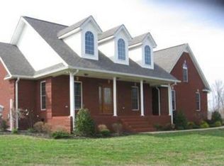 875 Walker Rd, Smithville, TN 37166