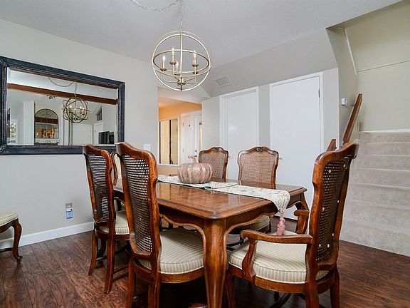 5th image of 7613 Creekridge Ln
