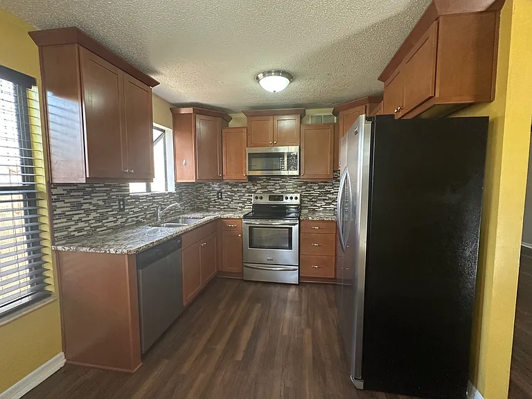 1110 Monticello Ln #2 — Photo 7
