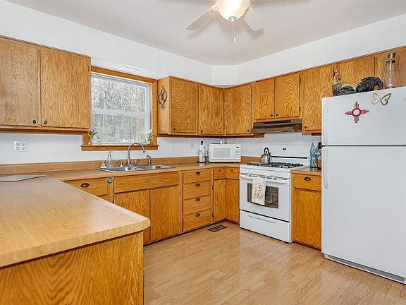 2nd image of 6556 N Magruder Rd