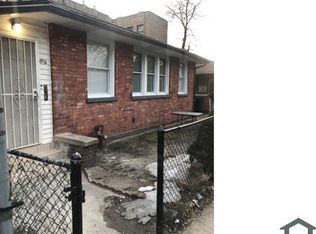 7436 S Phillips Ave, Chicago, IL 60649