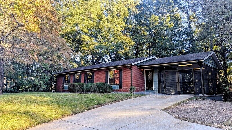 1st image of 2042 Spring Rd SE