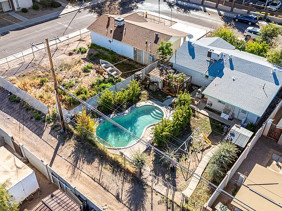 5th image of 2136 E LEMON Street