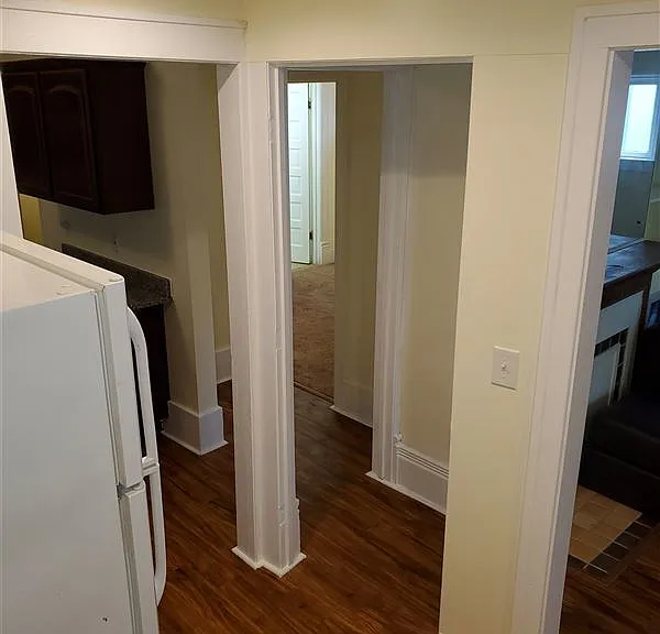 118 N State St — Photo 30
