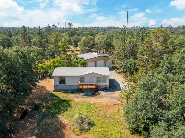 12401 Manzanoaks Dr, Redding, CA 96003