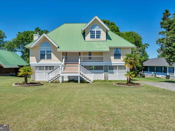 114 Water Front Dr, Cobb, GA 31735