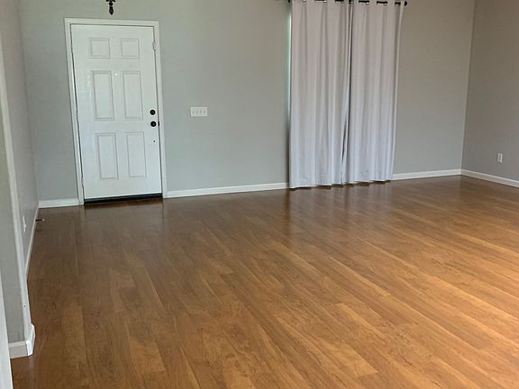 5th image of 1449 Lynden Trails Dr