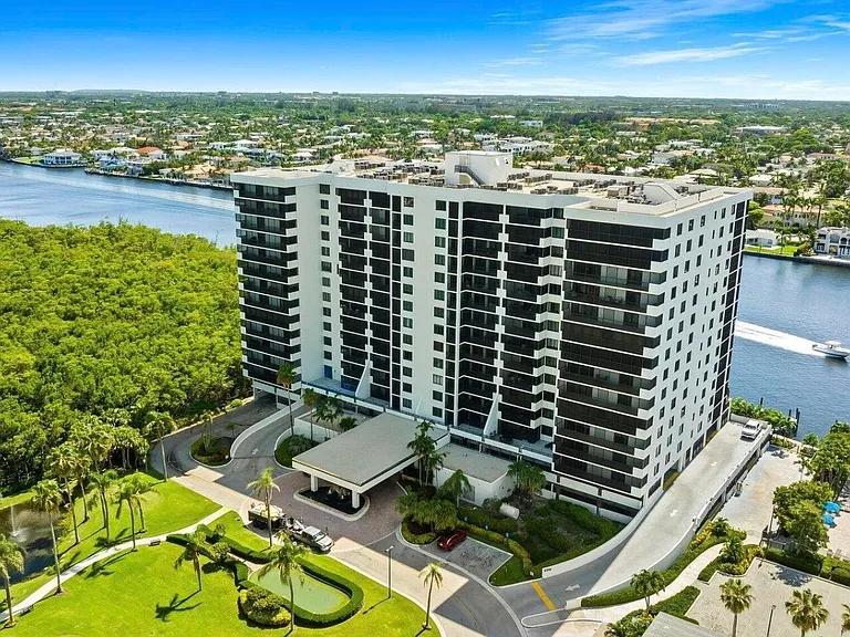 3420 S Ocean Blvd #8W — Photo 1