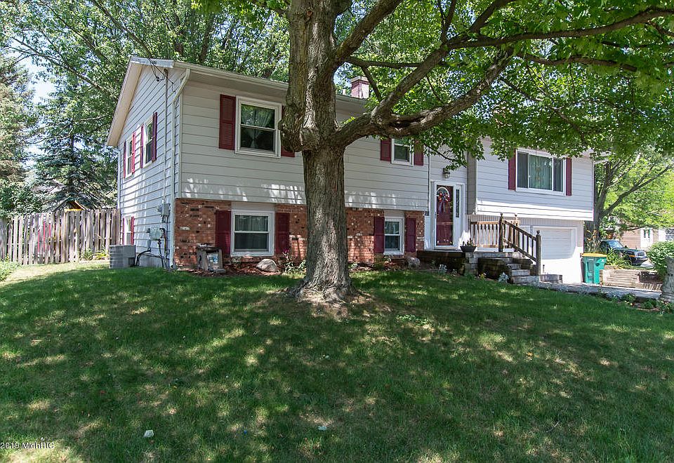 1st image of 2324 Abbott Ave