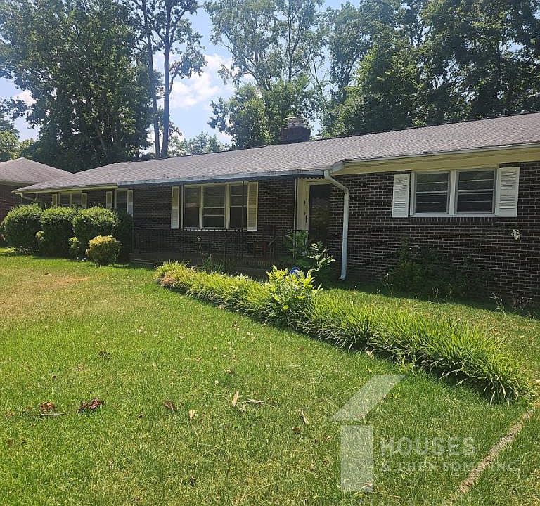 1st image of 9 Pinefield Dr
