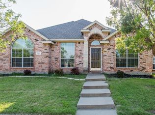 2015 Gardenridge Dr, Glenn Heights, TX 75154