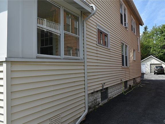 4th image of 614 Ulster St
