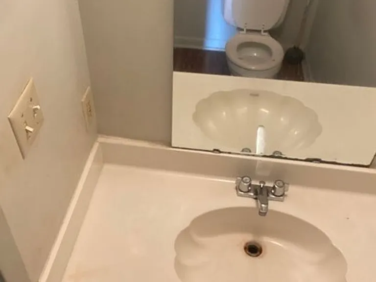 Feemster Lake Apartments — Photo 18