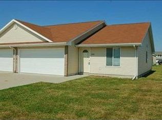 2008 Vista View Dr, Granger, IA 50109