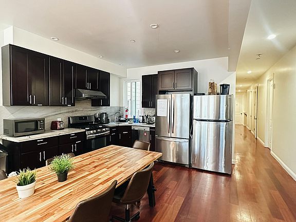 5th image of 1551 Larkin St Room 12