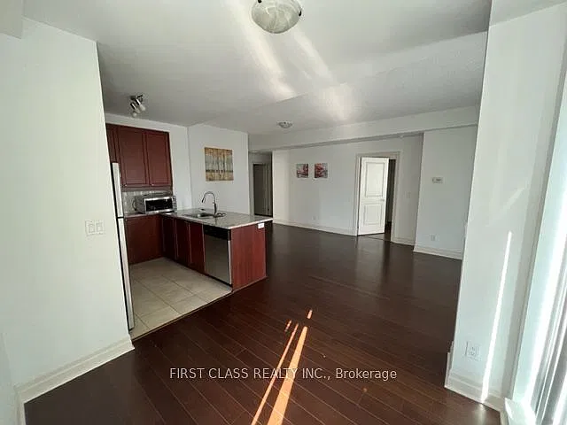 3 bed, $3,100 — Photo 4