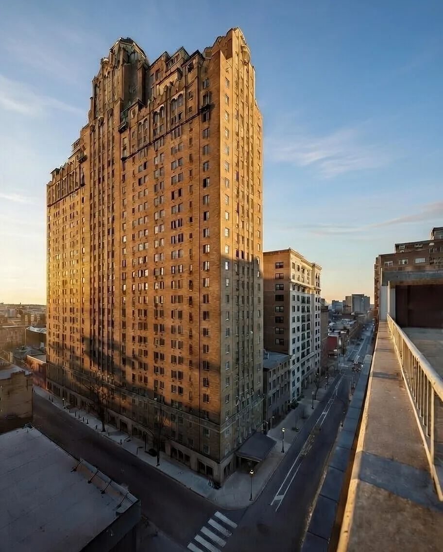 The Drake — Photo 1