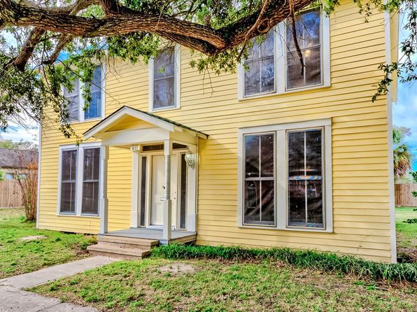 811 10th St, Orange, TX 77630