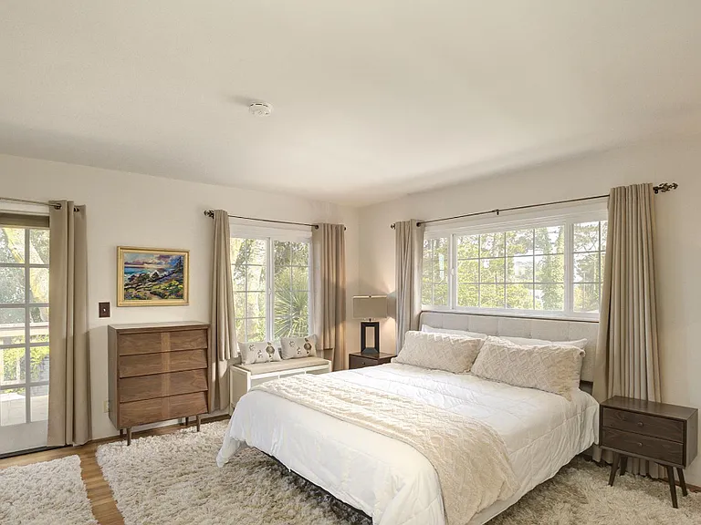 Bedroom #1 - King Bed, En Suite Bath
