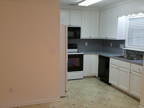 5th image of 8600 Hallwood Dr