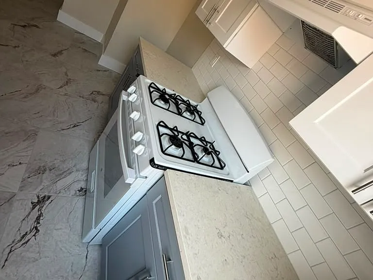 329 Park Ave #8 — Photo 2