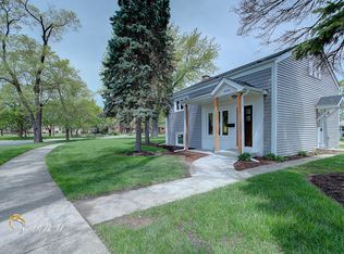 8544 Greenview Ave, Brookfield, IL