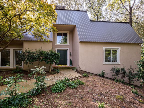 4th image of 8569 Jefferson Rd