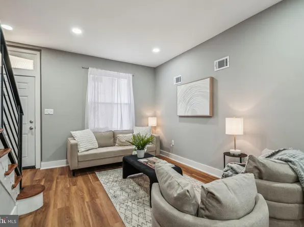 2230 Cantrell St, Philadelphia, PA 19145