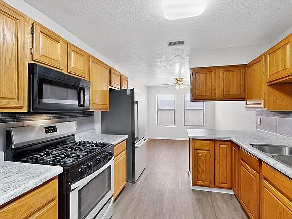 5th image of 609 Avenida Montoya NE