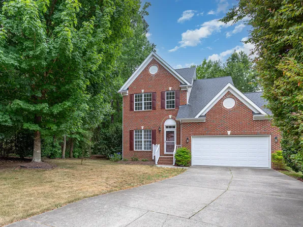 208 Troyer Pl, Apex, NC 27502