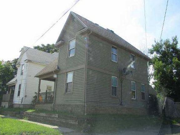 3rd image of 467 W Church St