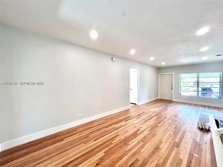 2245 SW 25th Ter — Photo 3