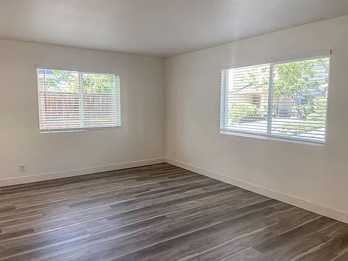 490 Posada Way Photo 1