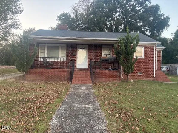 16 S Hillsborough St, Franklinton, NC 27525