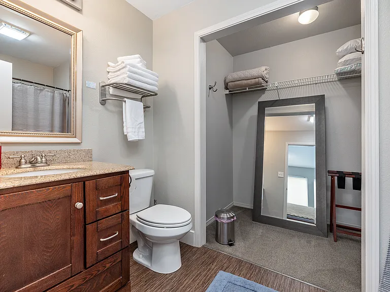 3071 W Breneman St — Photo 43