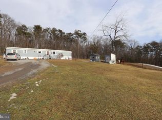 1581 Peach Ridge Rd, Elliottsburg, PA 17024